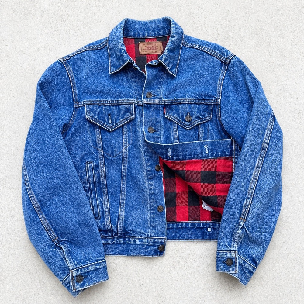 Vintage 80s Levis Flannel Lined Denim Trucker Jacket Made in USA Blue 42
